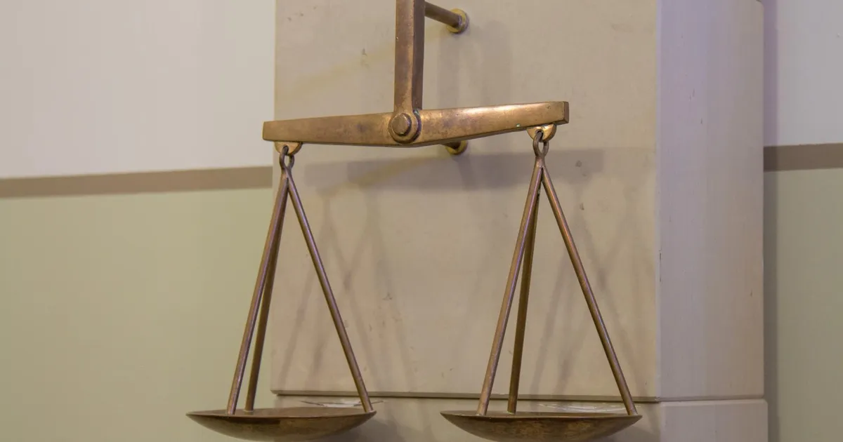 Jalakäija surnuks sõitnud nooruk allutati käitumiskontrollile