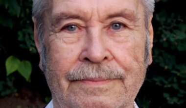 VIDEO ⟩ Kirjanik fs soovitab raamatut, mis on mõjusalt inimlik