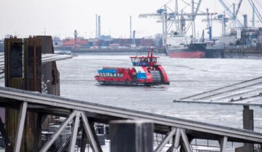 SABOTAAŽIKATSE ⟩ Kaks Hamburgi sadama töötajat üritasid Saksamaa sõjalaevu rivist välja viia