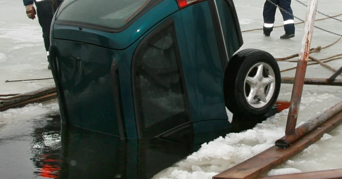 miks turvavöö tuleb lahti jätta ja uksed hoida kergesti avatavana või autoaknad suisa lahti