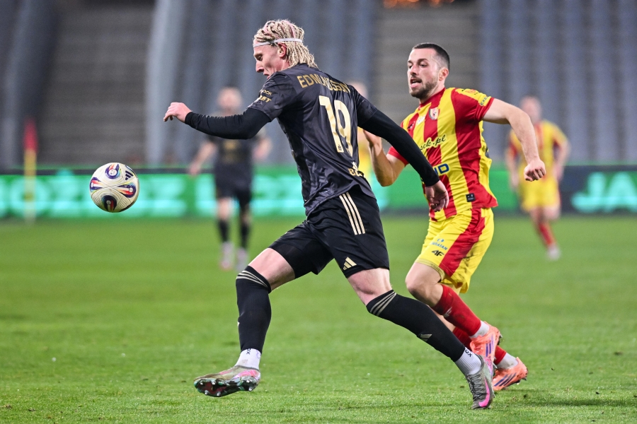 Tõeline muinaslugu! Alles üle-eelmisel kevadel Poola kolmandas liigas mütanud kuulsa vennaga fäärlane osteti miljonite eest Serie A-sse