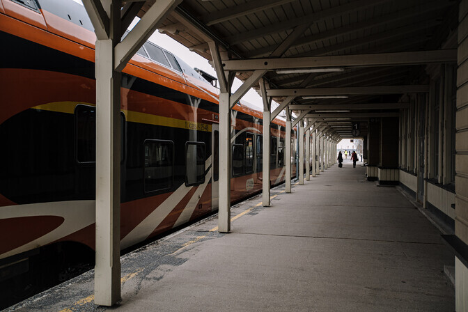 Lõuna-Eesti vallajuhid kutsuvad Terrast muutma Tartu-Valga rongide sõiduplaani | Eesti