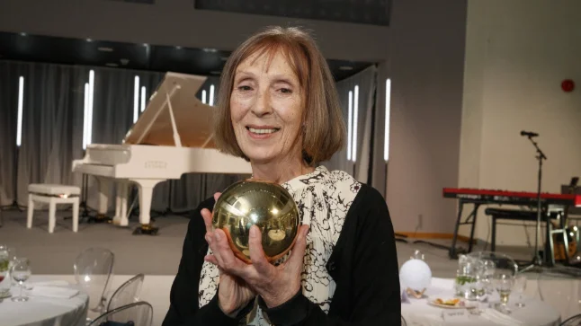 olen veel nii imeloll, et lähen muudkui edasi