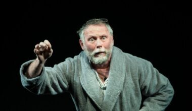 Dvinjaninov: väsisin näitlemisest, aga siis avastasin üksinda laval olemise | Vikerraadio