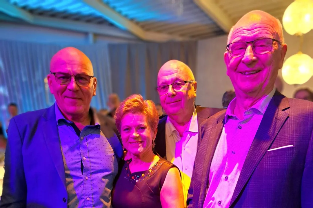 VÄGEV! Oleg Gross tänas oma töötajaid lookas laudade ja maailmastaaridega. Sirje Potisepp: oleks nagu presidendi vastuvõtul käinud - Õhtuleht