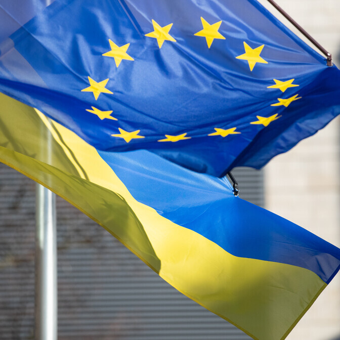 EL leppis kokku Ukrainale antava 90 miljardi eurose laenu tingimused | Välismaa