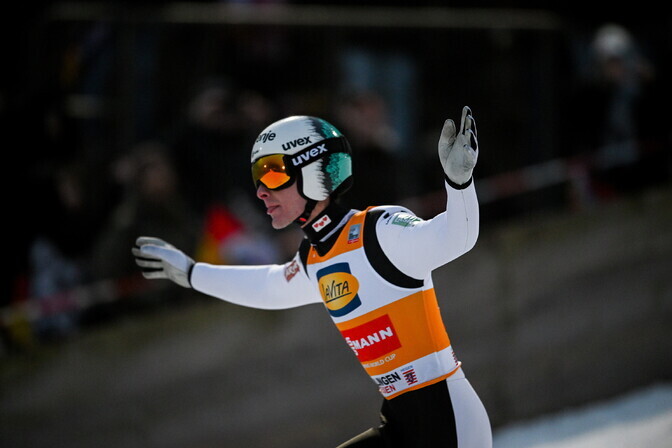 Domen Prevc domineeris MK-sarjas ka olümpia eelõhtul | Suusahüpped