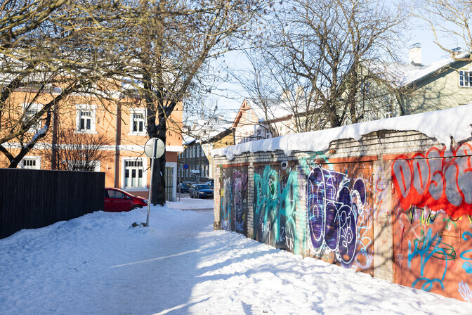 Tallinna linnaosavalitsus vaidleb ametiga Kalamaja tänavajupi saatuse üle | uudised