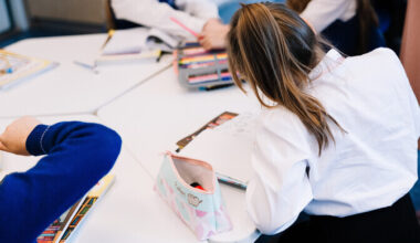 Siduskirja tagasitulek tõotab parandada laste õpivõimet | Haridus