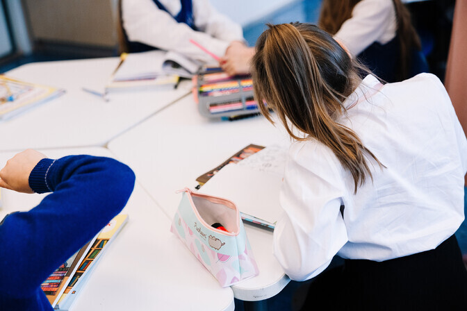 Siduskirja tagasitulek tõotab parandada laste õpivõimet | Haridus