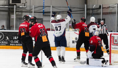 Panteri võiduseeria sai otsa | Jäähoki