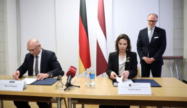 Lätlased rajavad sakslaste abil tankitõrjemiinide tehase | Välismaa