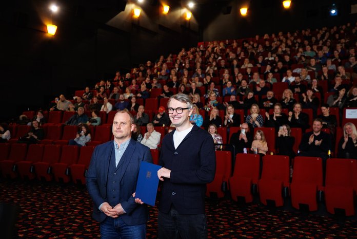 Iga-aastase noore dokumentalisti preemia pälvis Johan Huimerind (paremal).