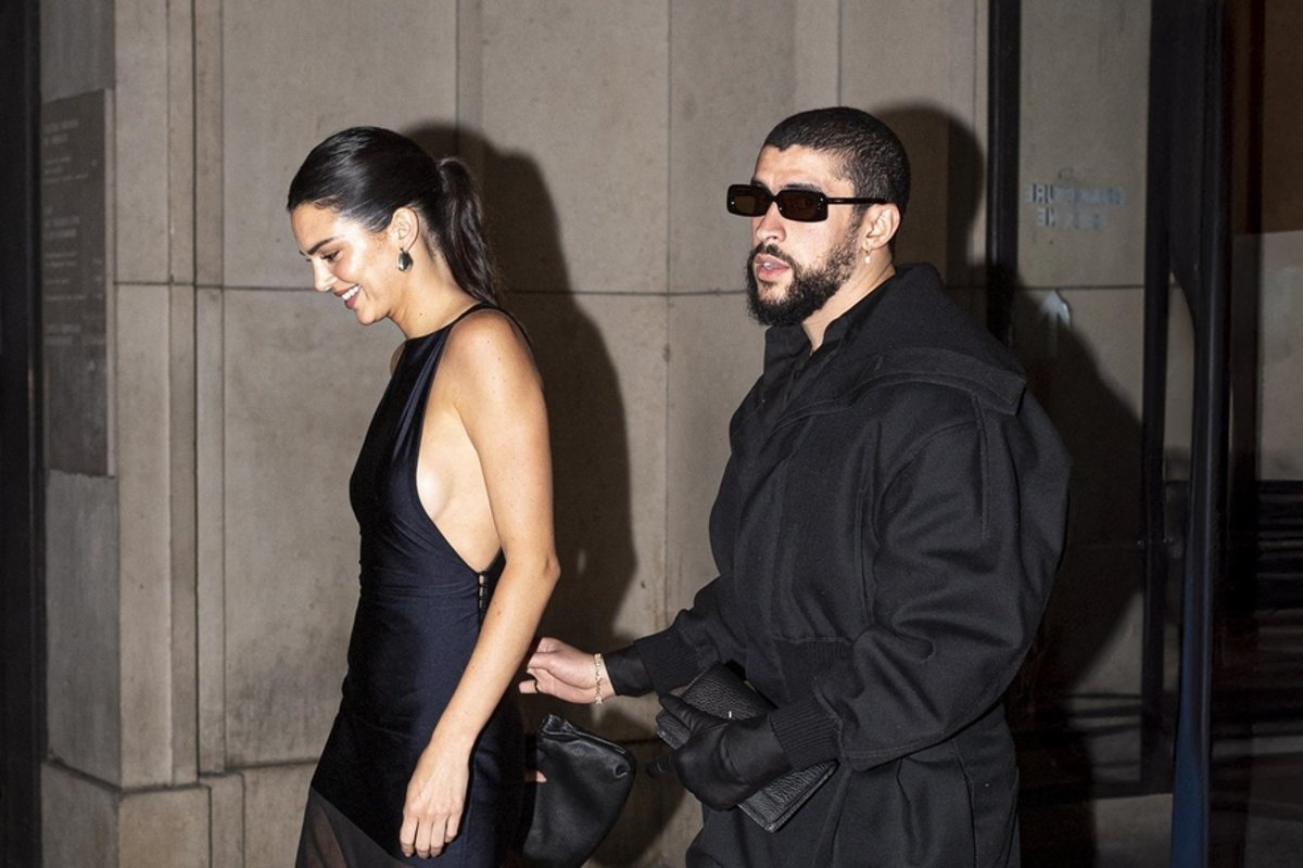 VIDEO | Ekspruut publikus! Bad Bunny Super Bowli sõud jälgis kurvameelselt pealt ka tema endine kallim Kendall Jenner