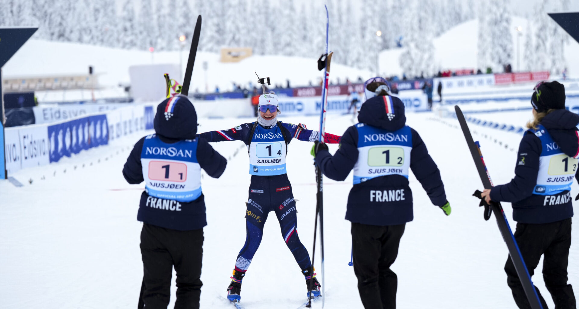 IBU lahtised Euroopa meistrivõistlused: Prantsusmaa domineerib Sjusjøenis naiste teatejooksus