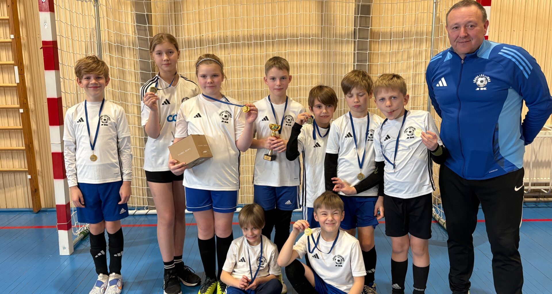 Saalijalgpalli võistlusel osales rekordarv võistkondi