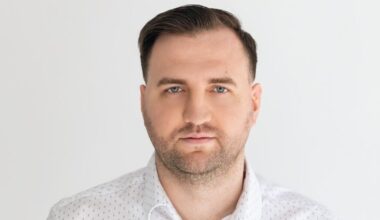 Peaminister üritab AI-ga rahvast tinistada