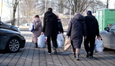 „Uusi ahteid maha, vedelvorstid!“ - Sirp