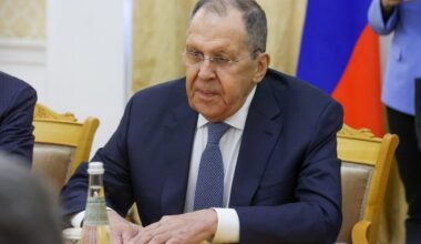 Macroni jõupingutusi kritiseerinud Lavrov: Putin on valmis tõsisteks aruteludeks