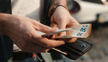 LUGEJA KÜSIB | Kas tööandjal on kohustus regulaarselt palka tõsta?