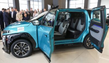 Näeb välja nagu „hiinlane“, kuid maksab nagu Tesla: Venemaa alustab oma elektriauto müüki