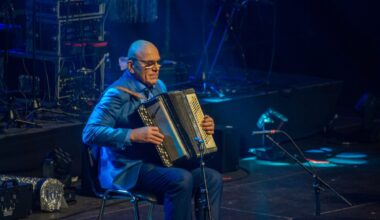 Raju õhtu Rakveres: Oleg Gross üllatas oma firma suurel peol kõiki pillimänguga - Äripäev