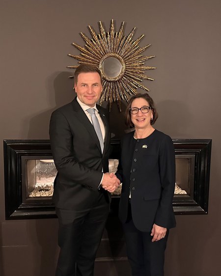 Kaitseminister Hanno Pevkuri ja Lockheed Martini asepresidendi Paula J. Hartley kohtumine Tallinnas.