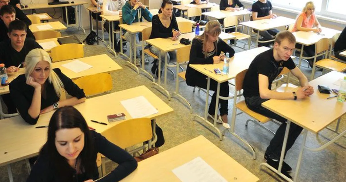Ligi 12 000 noort sooritavad teisipäeval põhikooli eesti keele eksamit - Postimees
