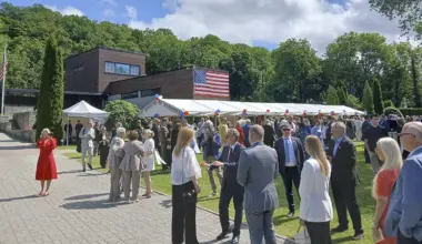 USA suursaadik mainis iseseisvuspäeva kõnes Raplat
