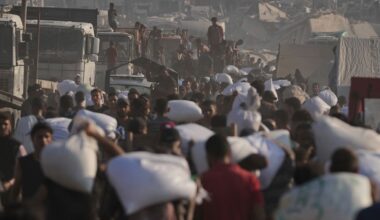 Israel abrirá hoy corredores humanitarios en Gaza entre advertencias de hambruna