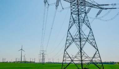 Las eléctricas caen un 4% desde máximos y tienen potencial - Expansión