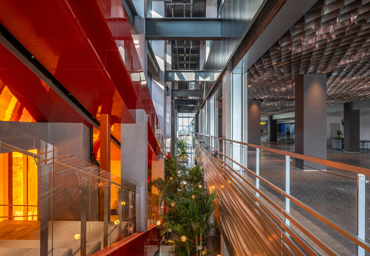 GATE M Centro de Sueños West Bund / MVRDV - Fotografía interior, Iluminación, Vidrio, Acero