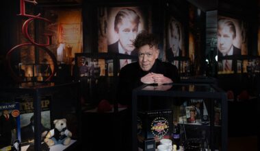 Andrés Serrano propone un retrato multimedia de Donald Trump para la Bienal de Venecia