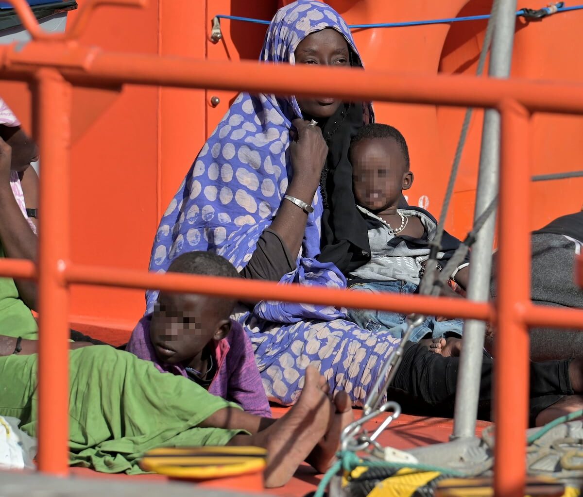 Qué se sabe de la operación que investiga malos tratos en centros de menores migrantes en Canarias | El PAÍS Exprés