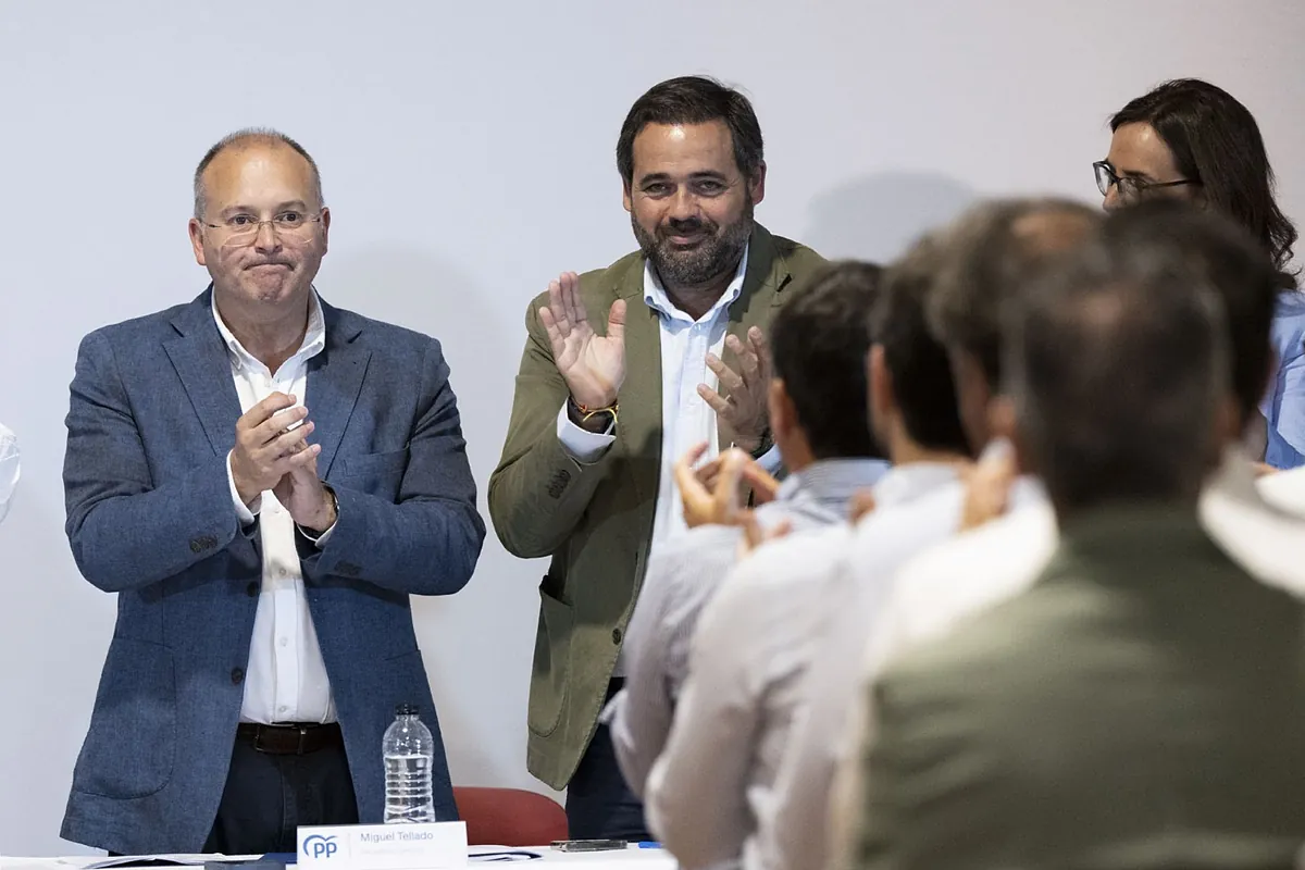 El PP intensifica la presión sobre el presidente de Castilla-La Mancha: "Si Page da la orden, el sanchismo se acaba mañana" - El Mundo