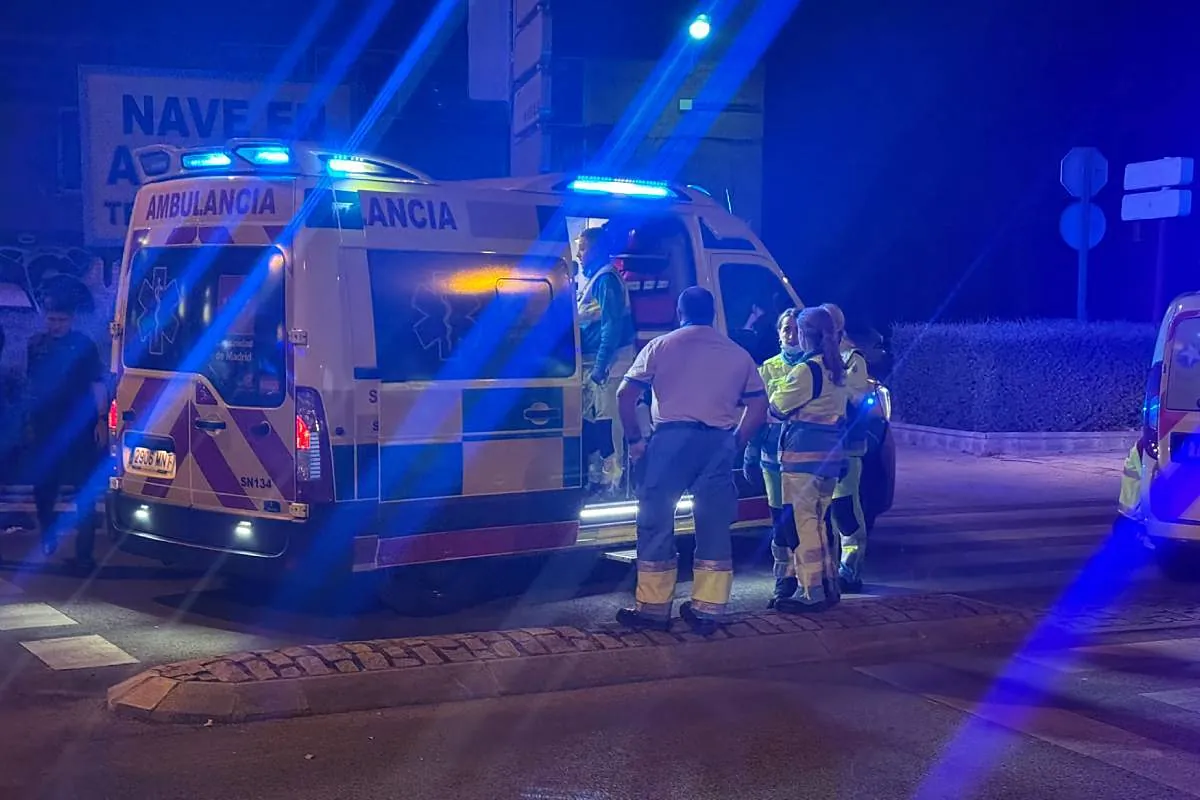 Muere una menor de 16 años al salir despedida del coche en un accidente en una rotonda de Collado Villalba - El Mundo