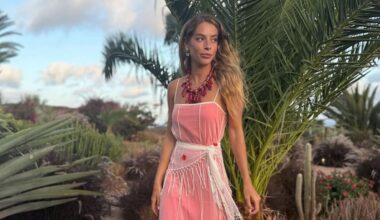 La renovada imagen de Belén Écija en su verano más especial con looks de playa, festival y safari