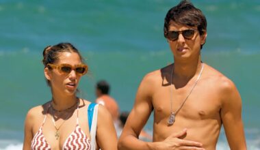 las fotos de su romántica escapada a la playa con su novia Marina Díaz en Cádiz
