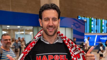 Vasilije Micic aterriza en Israel