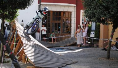 Marco Veiga y Alba Arias vencen en el Descenso Urbano de Sarria