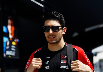 Esteban Ocon se molestó por
