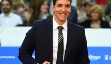 Xuso Jones busca en Ibiza a las dos chicas que encontraron su móvil y se lo devolvieron