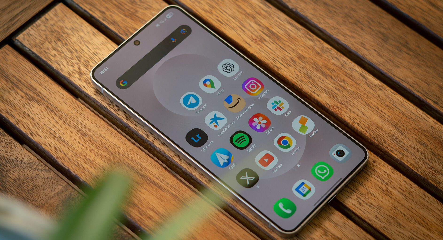 Samsung va a bloquear una de las funciones más icónicas de sus móviles (al estilo Apple) - Hipertextual