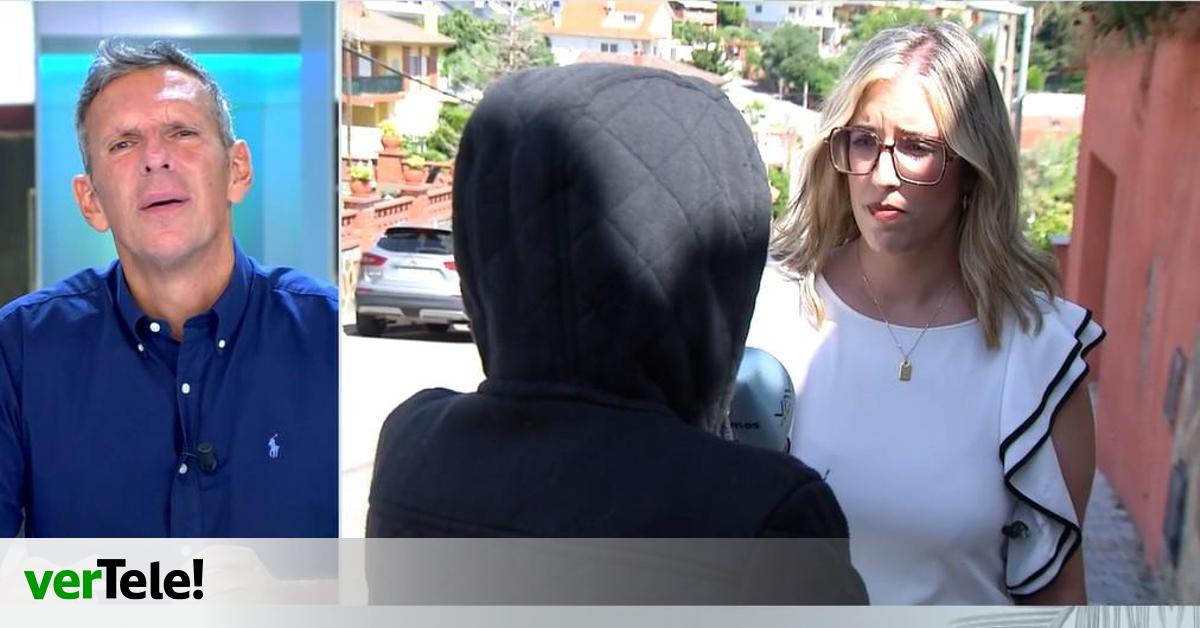 "Cojo el pinganillo y os dejo con la palabra en la boca"