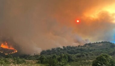 el incendio en Ávila avanza sin control tras calcinar 600 hectáreas y preocupa el fuego en Cáceres