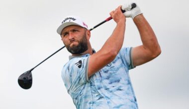 Jon Rahm brilla para proteger sus opciones en el LIV