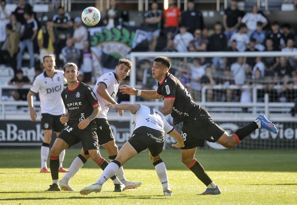 Empate sin goles del Burgos CF en el segundo amistoso de pretemporada ante la Cultural Leonesa