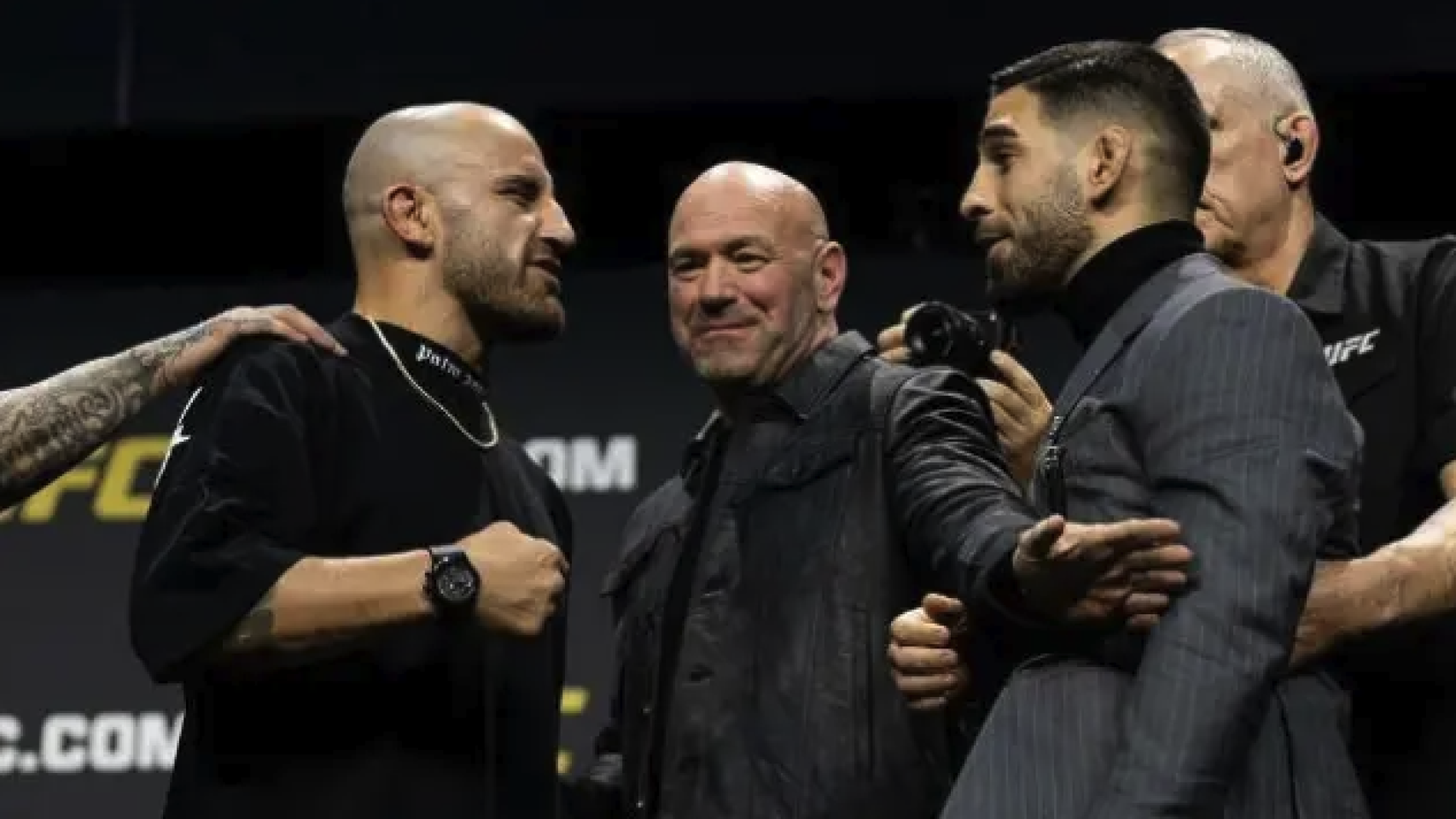 Dana White, durante el careo entre Volkanovski e Ilia Topuria en el UFC 298