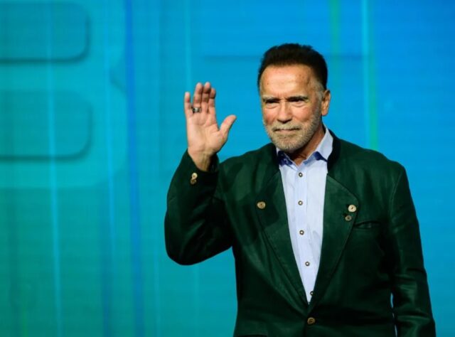 Arnold Schwarzenegger regresará en la nueva entrega de Depredador