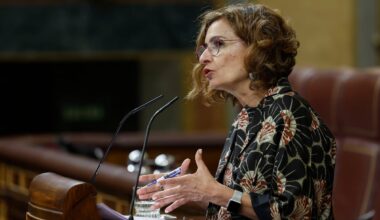 Hacienda anuncia una revisión de las rebajas fiscales del ‘caso Montoro’ para decidir si las revertirá | Economía